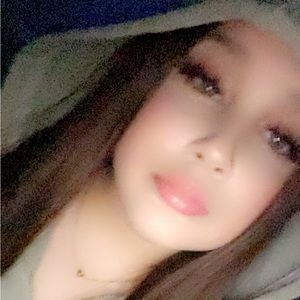 Meet your Posher, Lailah